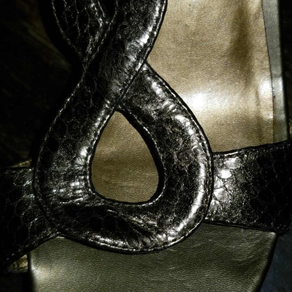 Wedges - Picture 4 of 4